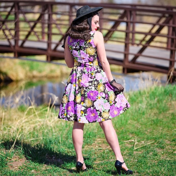 Retrolicious Purple Metallic Floral Dress - Picture 3 of 12